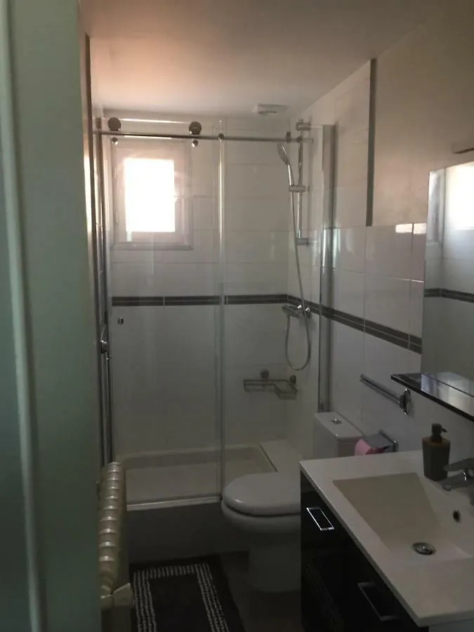 Appartement magnifique meublé 24m2 avec parking à Aix-les-Bains 0*,