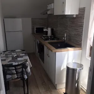 Joli Studio 21 M2 Avec Parking Privé Aix-les-Bains